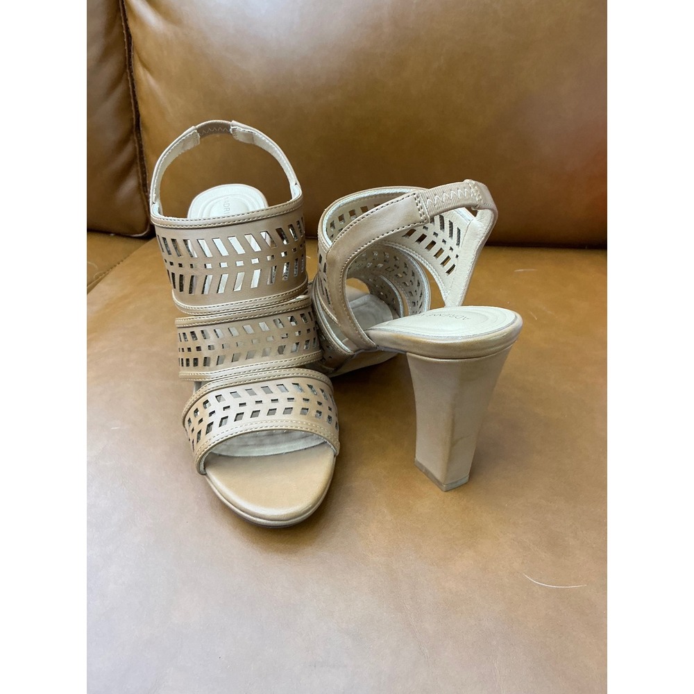 Adrienne Vittadini Sandals Womens 7.5M Tan Excellent Laser Cut Block Heel Shoes - Picture 6 of 11